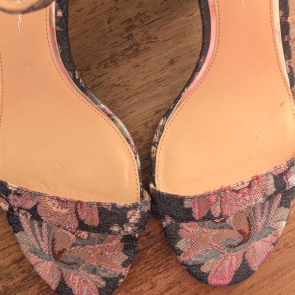 Jessica Simpson JP Monroe Sandals Size 9 Strappy Floral Metallic - Picture 8 of 8